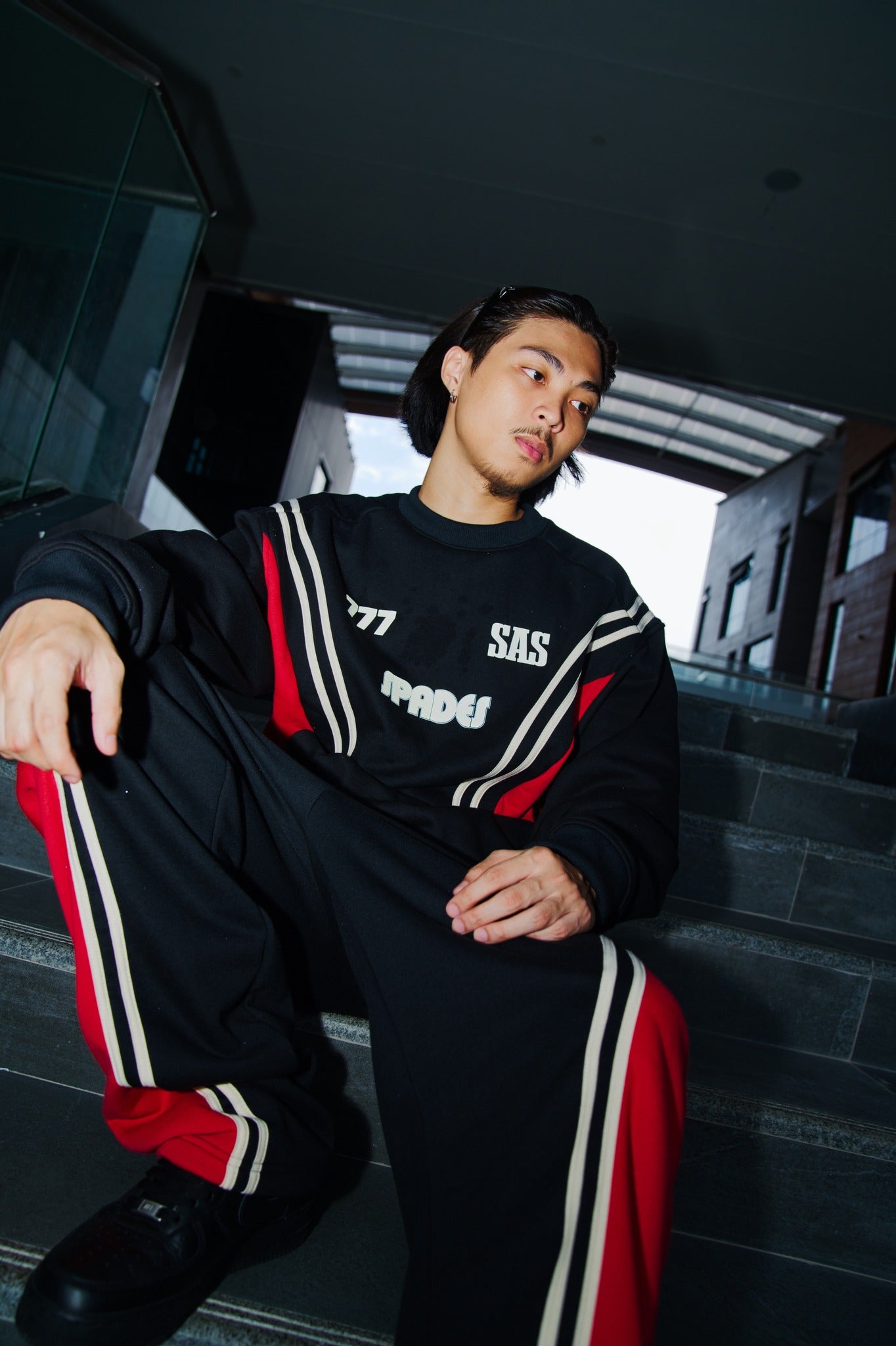 Spades Metro Surge Long Sleeve Pullover Black