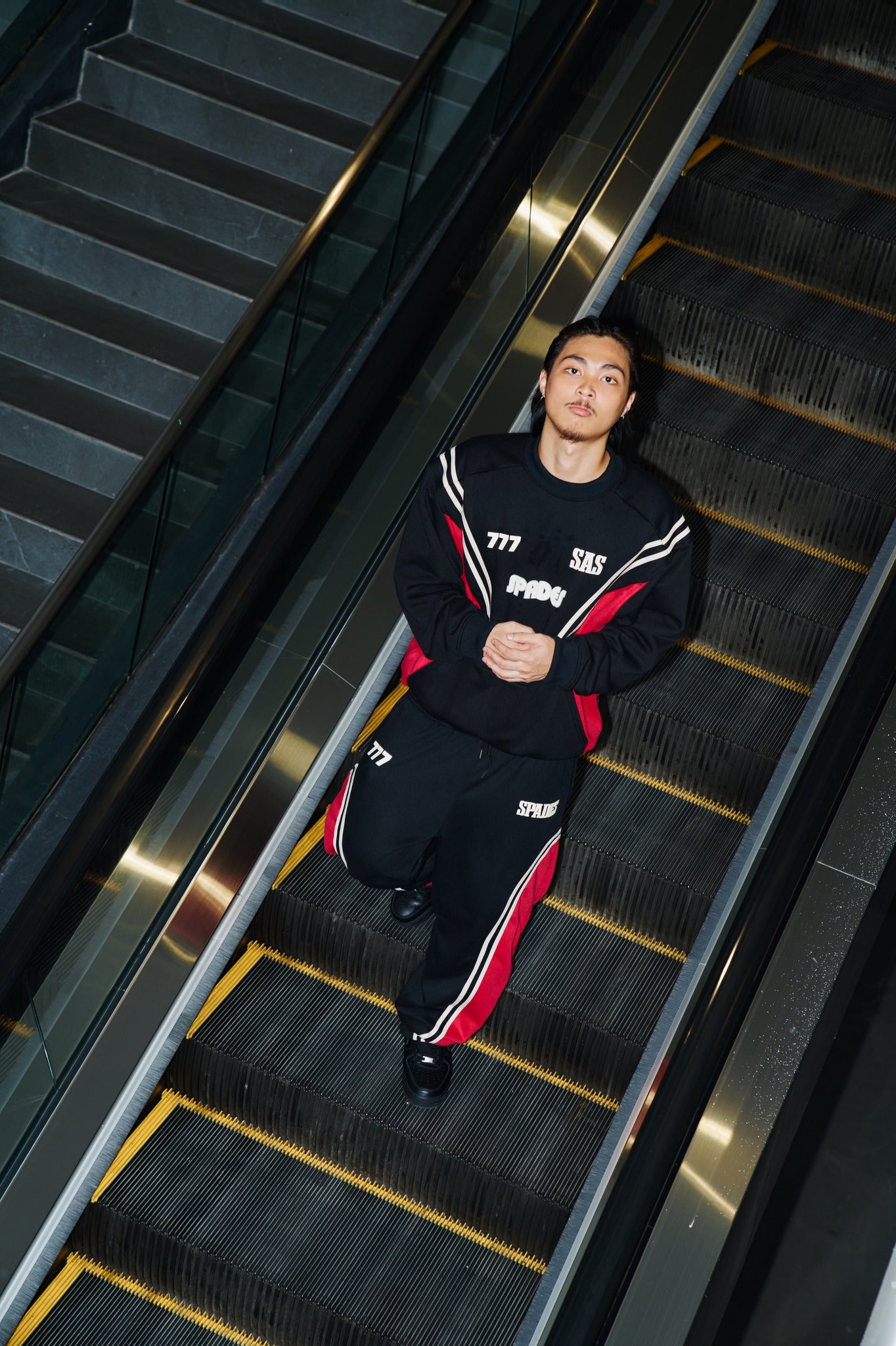 Spades Metro Surge Long Sleeve Pullover Black