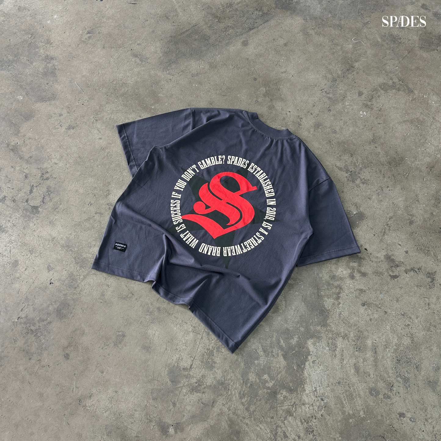 Grit Circle Signature Box Tee Gray
