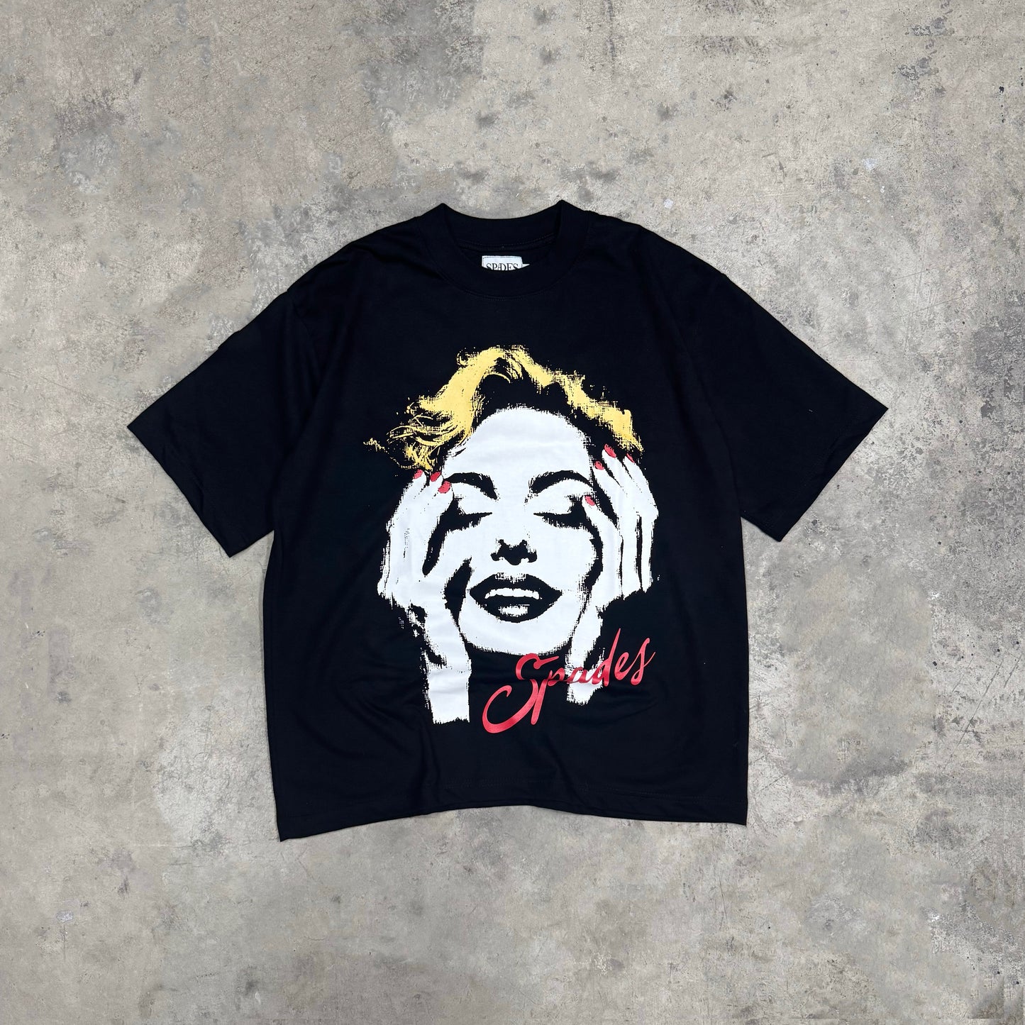 Thoughtful Glance Box Tee Black